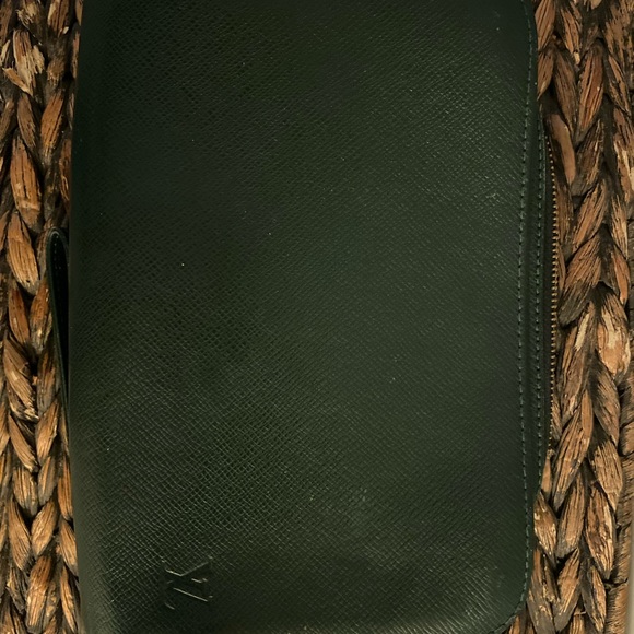 Louis Vuitton Green Epi Leather Pouch - Picture 6 of 7